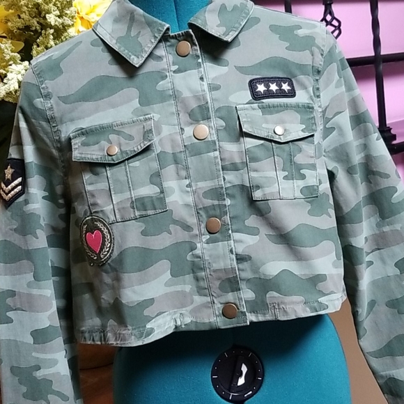 New Justice Cropped Camo Jacket - SZ 16/18 - Picture 2 of 5